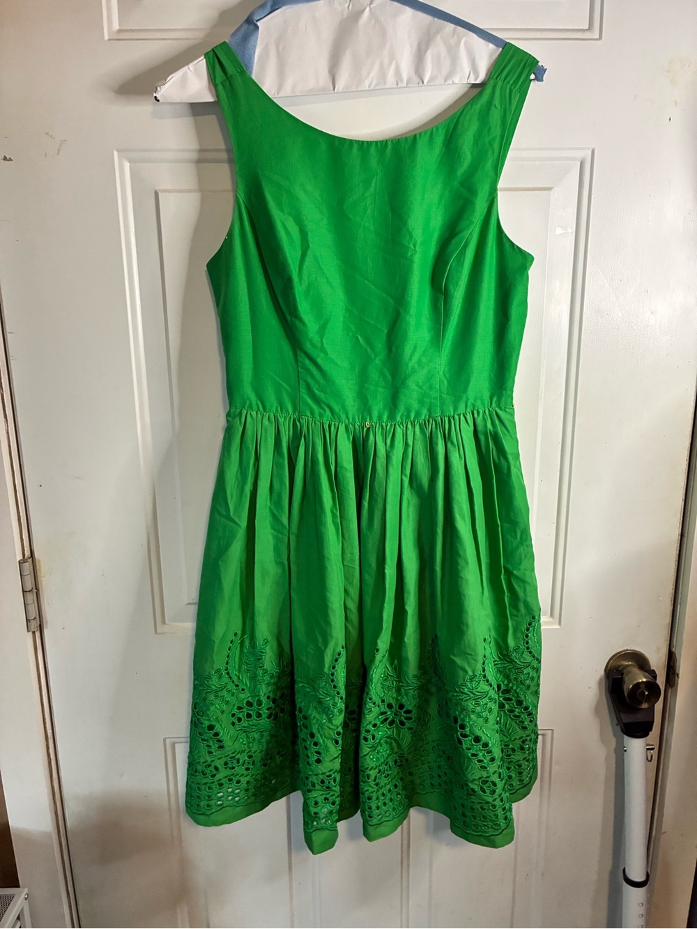 Green Eyelet Midi Dress - Classic Sleeveless Style